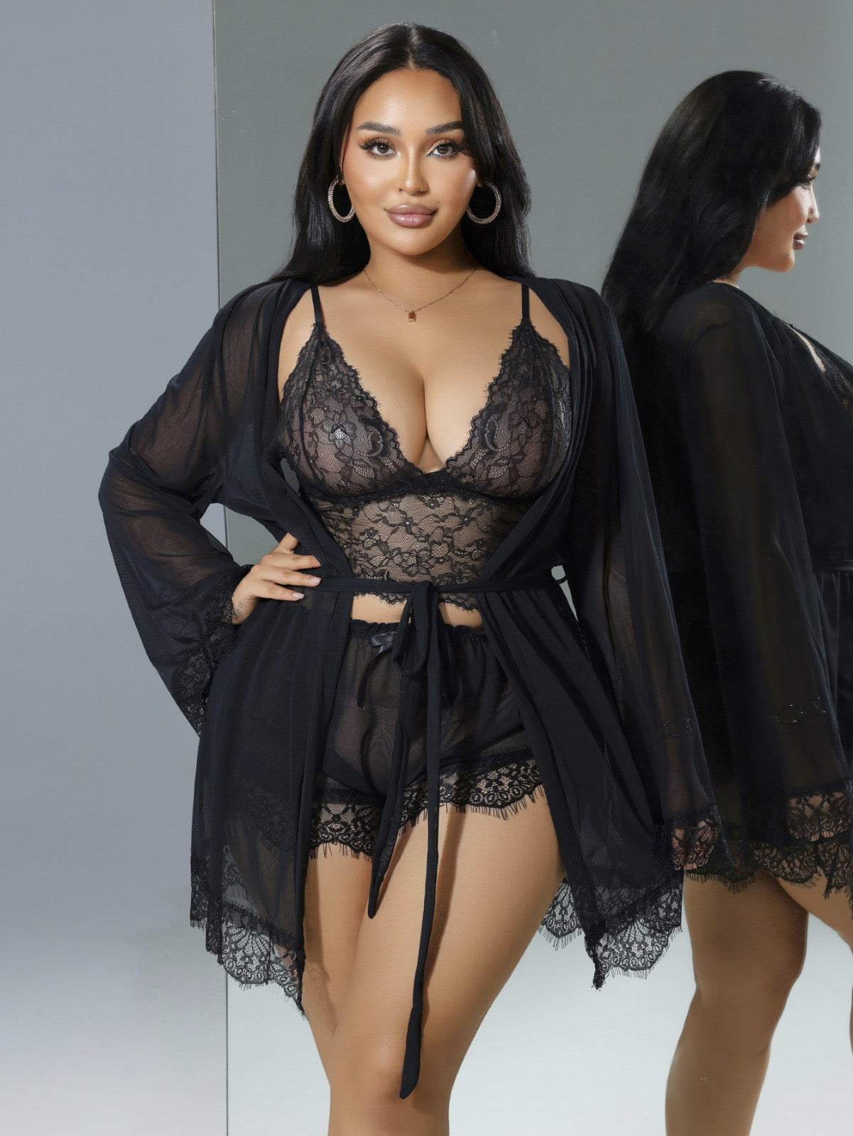 Luksusowy Komplet Bieliźniany Nocny z Koronką i Szlafrokiem Plus Size w Kolorze Czarnym i Białym z Fiszbinami