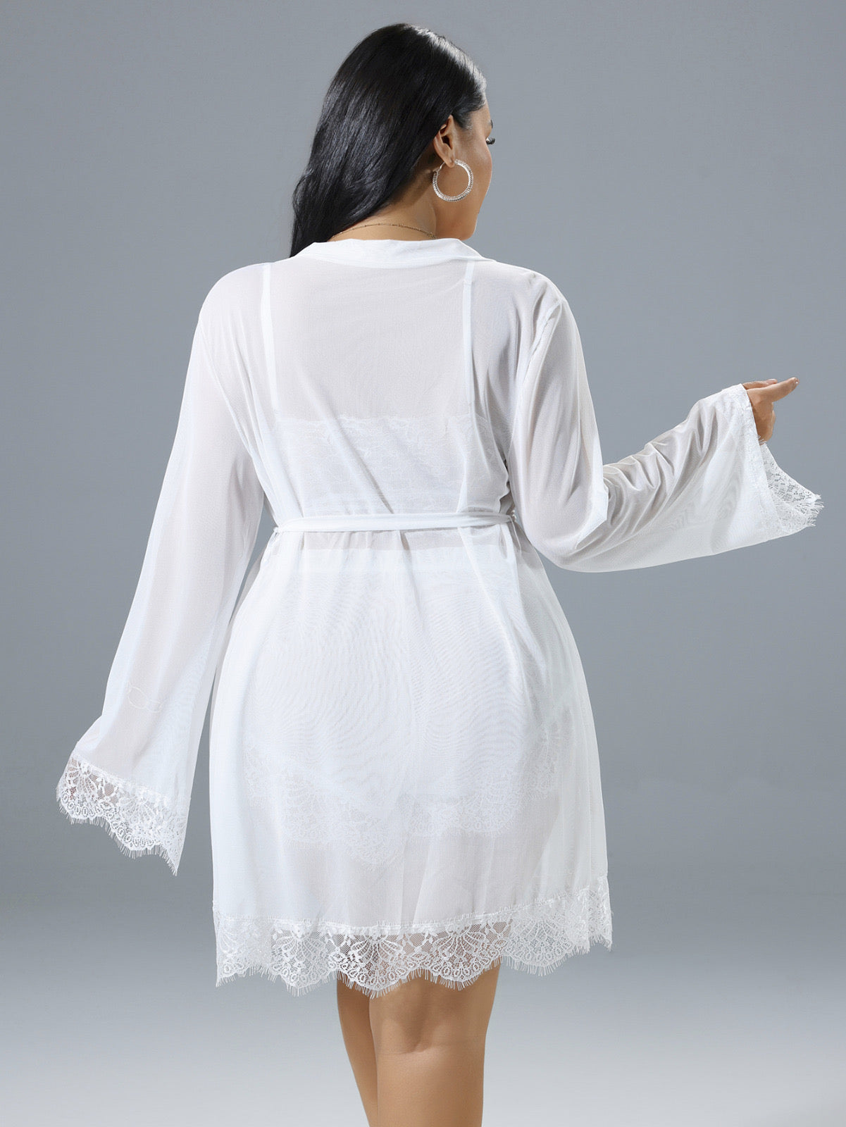 Luksusowy Komplet Bieliźniany Nocny z Koronką i Szlafrokiem Plus Size w Kolorze Czarnym i Białym z Fiszbinami