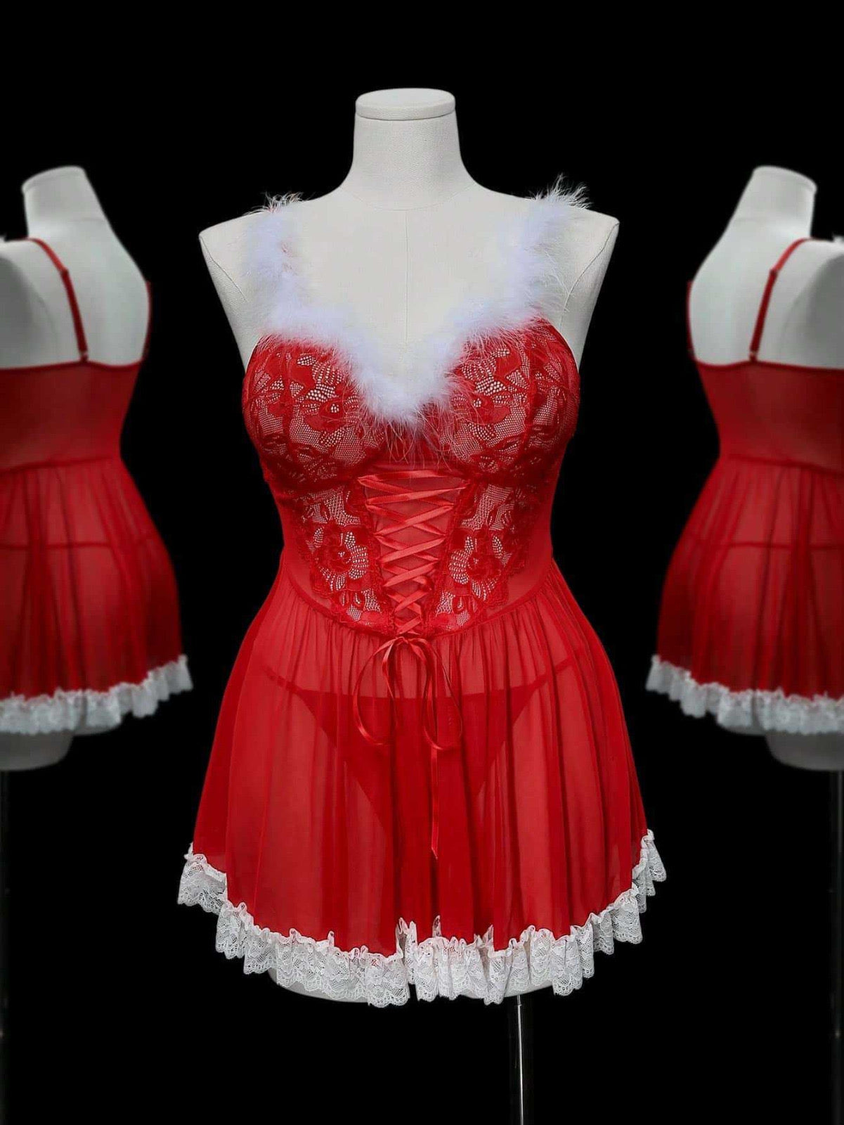 Kusząca Czerwień - Świąteczna Koszulka Plus Size z Koronką i Puszkiem + Czapka Mikołaja GRATIS!