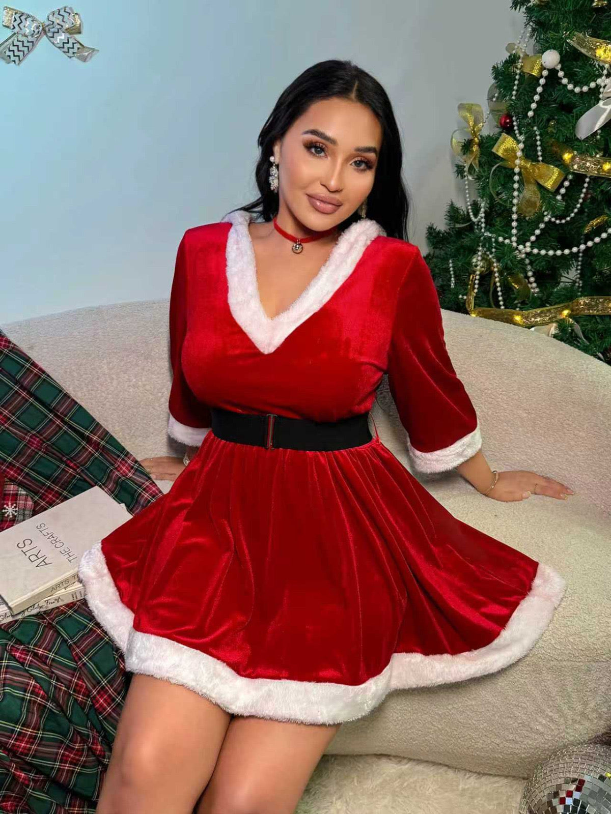 Aksamitna Sukienka Mikołajki Plus Size – Zestaw Premium z Czapką Mikołaja GRATIS!