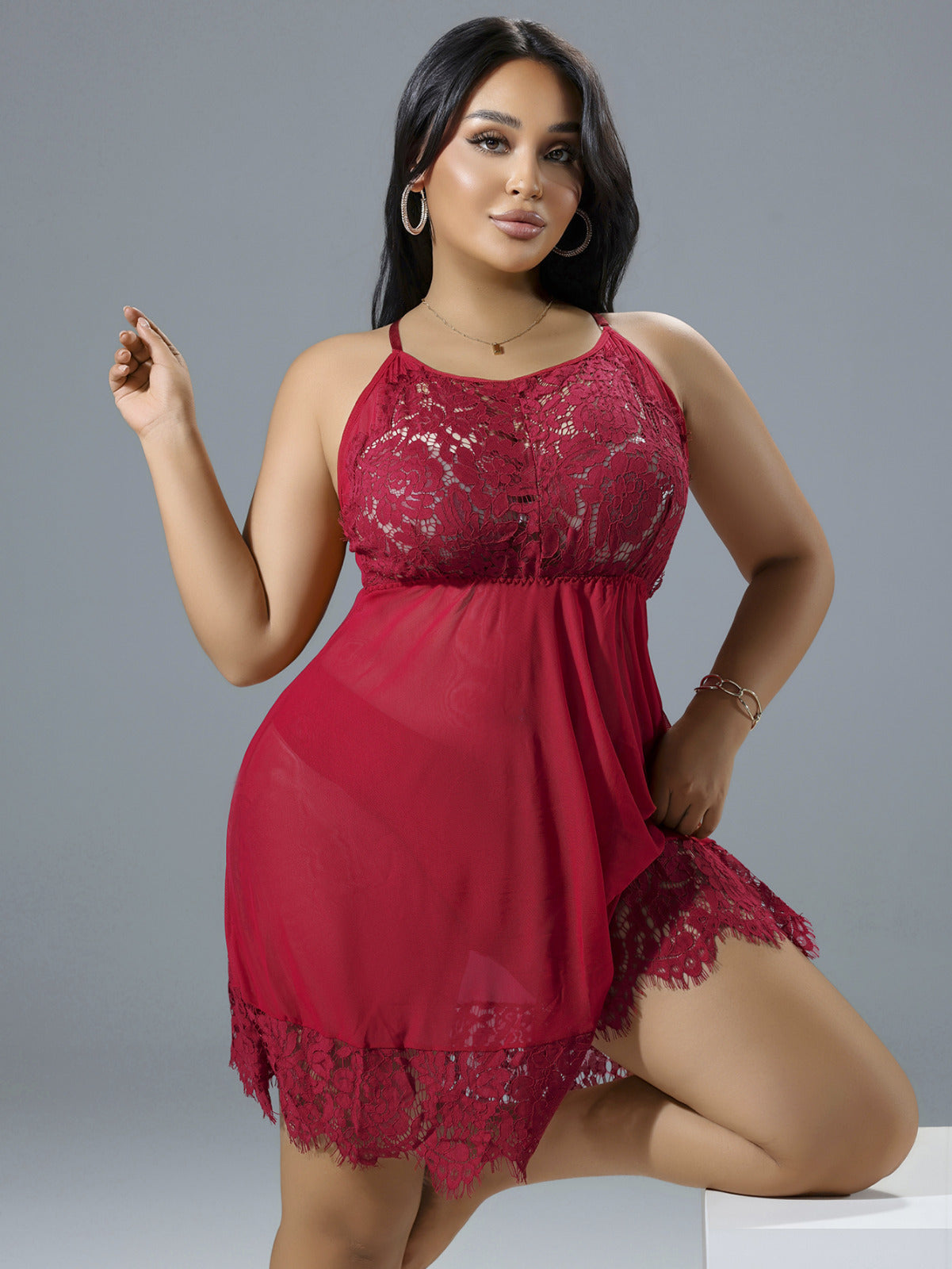 Bordowa i Czarna Koronkowa Koszula Nocna Plus Size – Zmysłowa Elegancja i Komfort