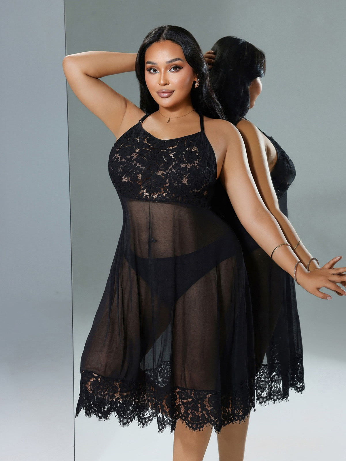 Bordowa i Czarna Koronkowa Koszula Nocna Plus Size – Zmysłowa Elegancja i Komfort